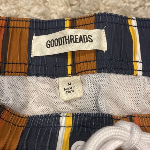 NWT GOODTHREADS 7” INSEAM SWIM TRUNKS - Picture 4 of 4